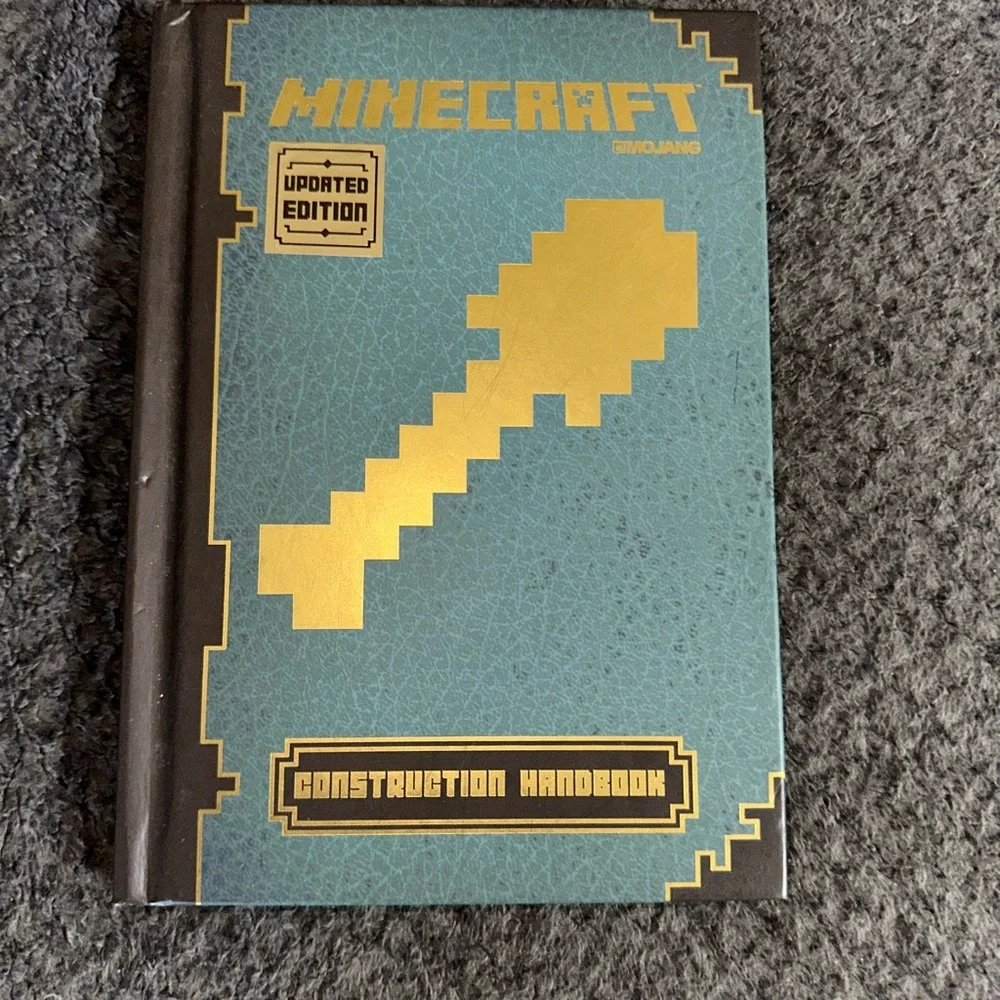 Minecraft Construction Handbook - Updated Edition Book
